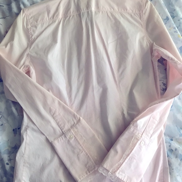 ✨ Banana Republic Blouse - Picture 4 of 9